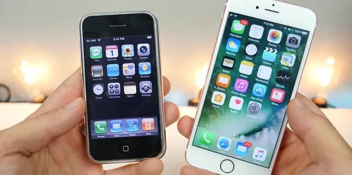 Kromě ikon všechno jinak! Srovnání operačních systémů iPhonu, které dělí devět let