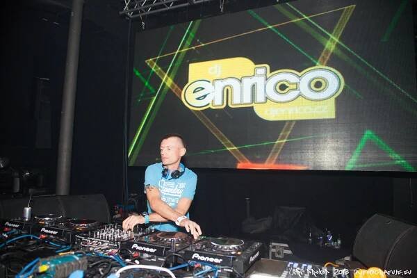 DJ ENRICO - STUDIO 54 PRAGUE .:. Galerie / SaSaZu - DJ Antoine, Enrico, Weekender by Crocjirka (13.9.2013)