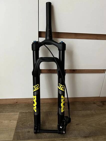 Vidlice Fox FOX RHYTM Float 32 Fit Grip Remote-zdvih 100mm, 15x110mm Boost, Tapered za 7 400 Kč