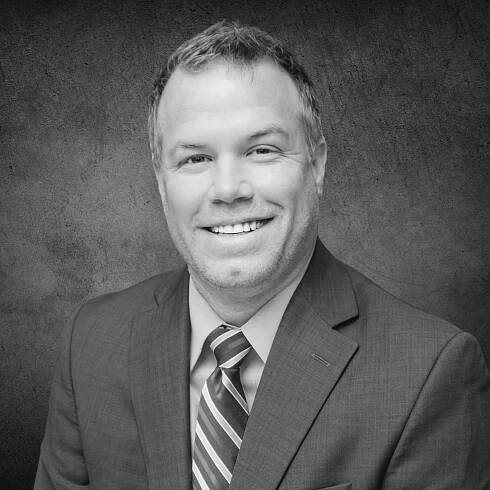Kent Smith_Black&White_Square_50%.png