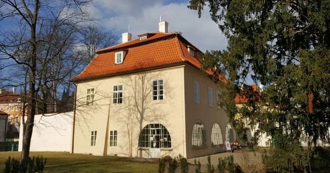 Werichova vila nikdy nepatřila slavnému umělci. Bydlel v ní i Voskovec