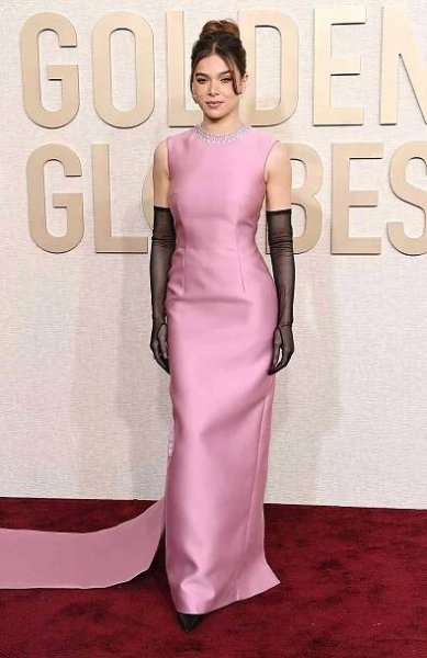 Hailee Steinfeld attends the 81st Annual Golden Globe Awards at The Beverly Hilton on January 07, 2024 in Beverly Hills, California