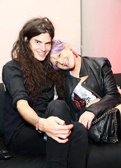 Ze svatby nic nebude! Kelly Osbourne poslala k šípku svého vlasatého kuchaře
