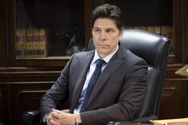 Zelenáč - Secrets and Lies - Z filmu - Michael Trucco
