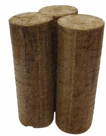 brikety-válcové-z-tvrdého-dřeva