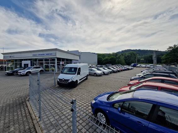 O nás | autohrazdira.cz