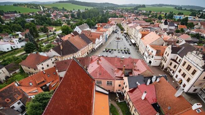 Slavonice, vlasti slast. Čím si historické městečko získává tváře českého byznysu?