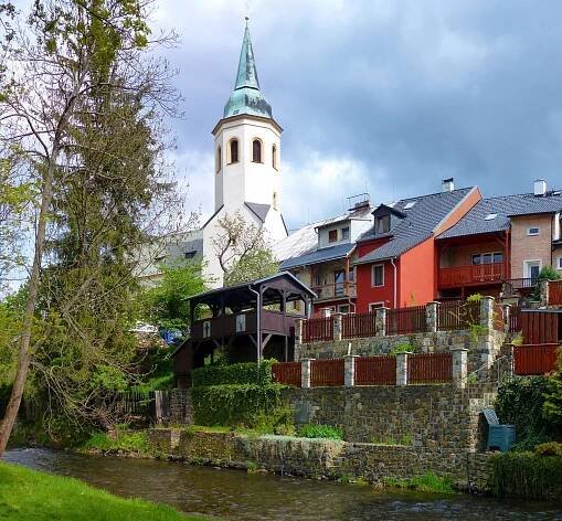 Fotografie - Ostrov - Kostel sv. Michaela a Panny Marie Věrné - 19.05.2019