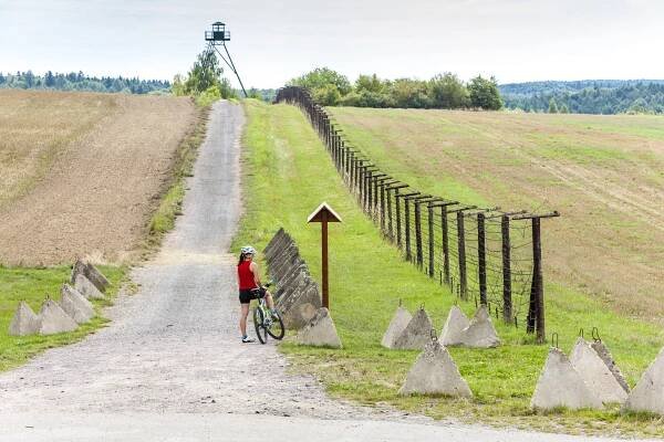 Zkuste si udělat volno a vyrazit na kole po Jižní Moravě - Dámskáliga.cz