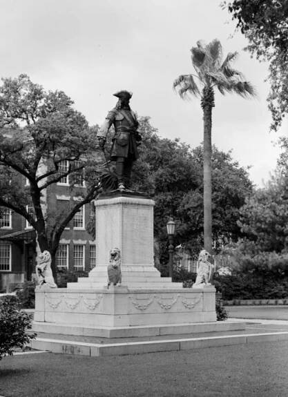 James Oglethorpe Monument - Wikipedia