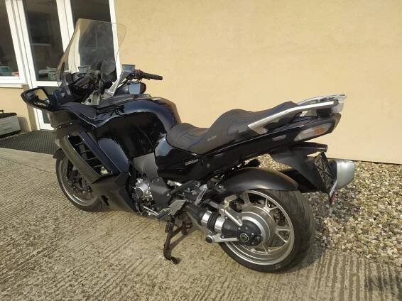 Kawasaki GTR 1400 (2009), 115.000 Kč