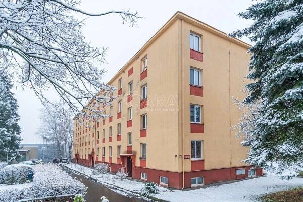 Mírová, Slaný, Kladno