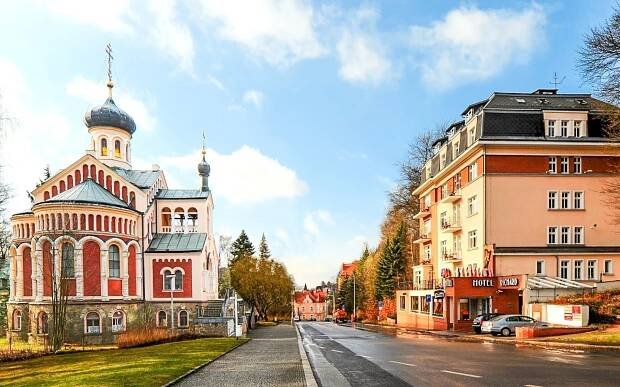 Mariánské Lázně: Hotel Richard **** s neomezeným vnitřním bazénem, až 6 procedurami, pitnou kúrou a polopenzí