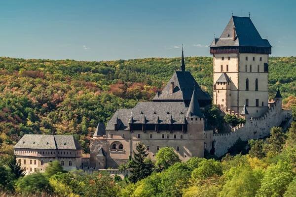 Karlštejn – Happy Guides