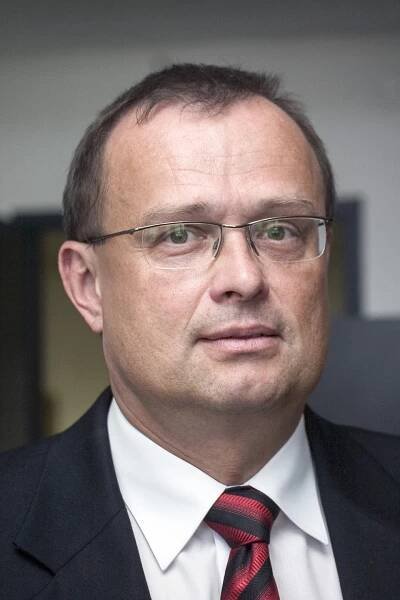 O profesních komorách s Lubomírem Chudobou, prezidentem České lékárnické komory – LKS časopis