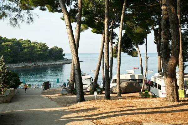 Kemp Čikat (Safari bungalovy), Mali Lošinj, Chorvatsko **** | Kvarner - Chorvatsko - Cherry tour