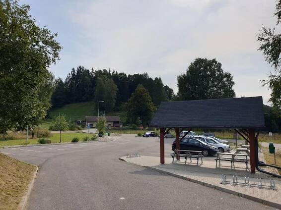 Parkoviště Machovská Lhota