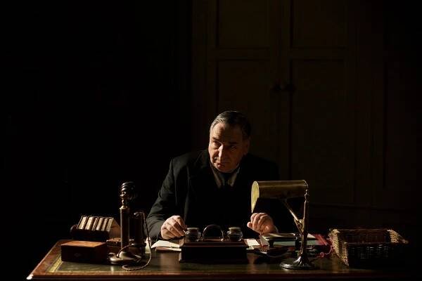 Jim Carter (as Mr Carson): A selection of character props used as set decoration in his study Various Seasons, and Episodes (Qty) image 2 - © Carnival Film & Television Limited