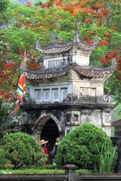 Hoa Lu Temples of the Dinh & Le Dynasties
