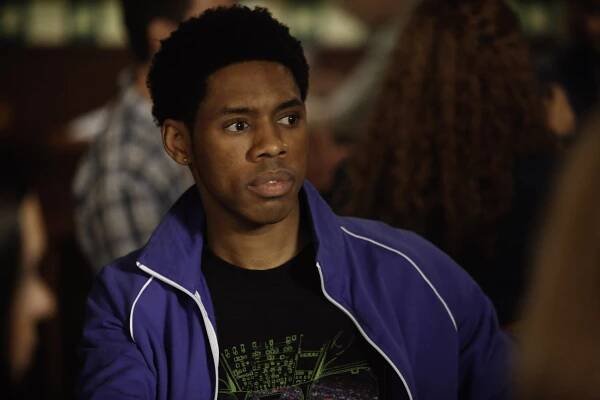 Breaking In - The Contra Club - Z filmu - Alphonso McAuley