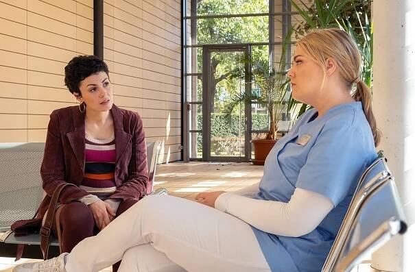 In aller Freundschaft - Schmerzliche Realitäten - Z filmu - Liza Tzschirner, Christina Petersen