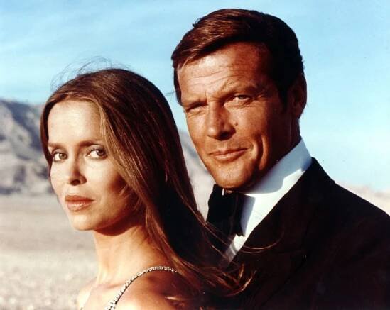 Barbara Bach / Anya Amasova (Špion, který mě miloval)