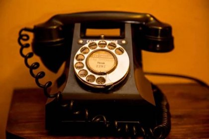 Telefonáty od mrtvých: Pokoušejí se s námi spojit duchové i takovýmto způsobem?