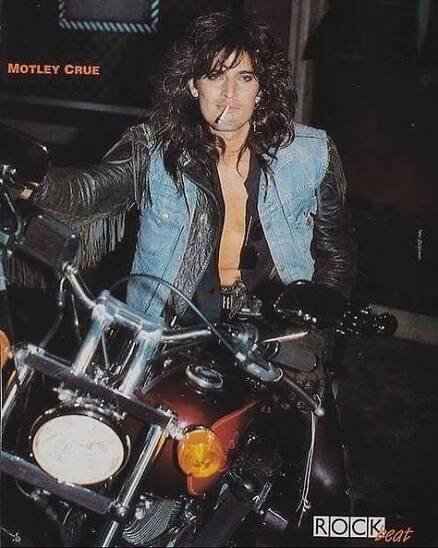 Tommy Lee Motley Crue, Rocker Boy, Mick Mars, Motley Crüe, Joey Ramone, Vince Neil, 80s Rock, Rockstar Aesthetic, Ronnie Radke