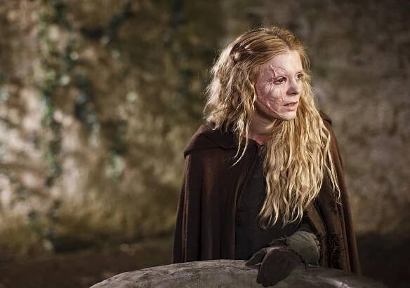 Merlin - Nejtemnější hodina: část 1. - Z filmu - Emilia Fox