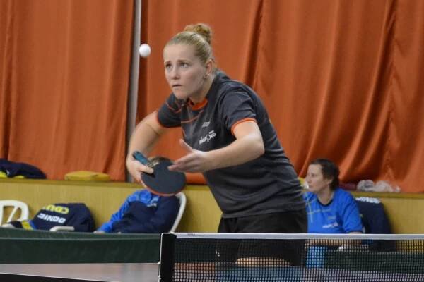 Dana Čechová režírovala výhru nad Ostravou | Česká asociace stolního tenisu