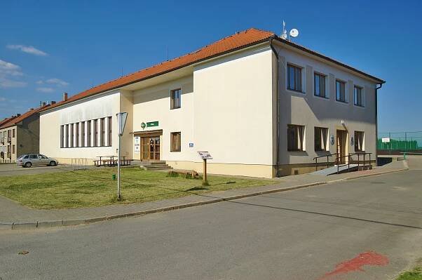 Obecní úřad a kulturní dům