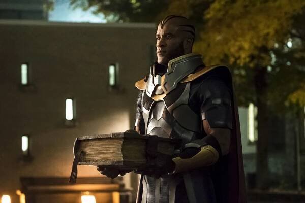 Flash - Elseworlds, Part 1 - Z filmu - LaMonica Garrett