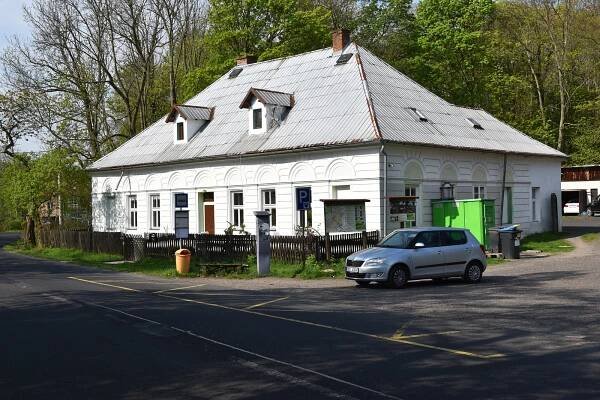 Co je nového v oboře Mstišov: Divoká prasátka a zámeček Dvojhradí