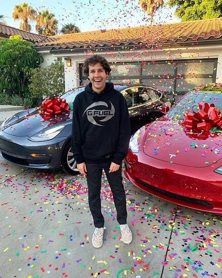 David Dobrik - Biography, Profile, Facts, and Career