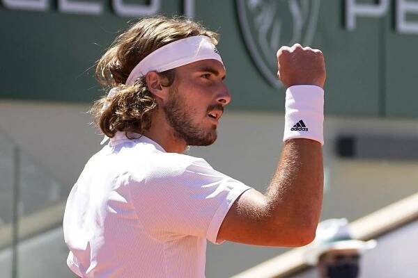 Hrozná zpráva těsně před velkým finále! Tsitsipas bojoval na Roland Garros s těžkým srdcem