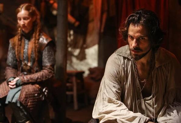Tři mušketýři - Emilie - Z filmu - Santiago Cabrera