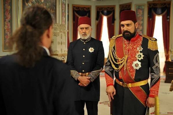 Bülent İnal
