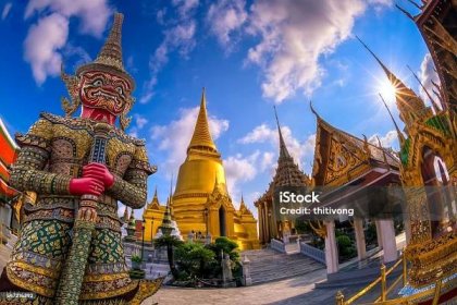 Wat Phra Kaew, Bangkok, Thajsko - Bez autorských poplatků Bangkok Stock fotka