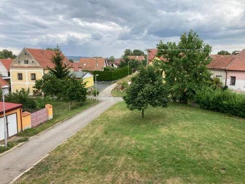 an aerial view of a street in a residential neighborhood at Husí plácek s vinným sklepem a terasou in Dolní Věstonice