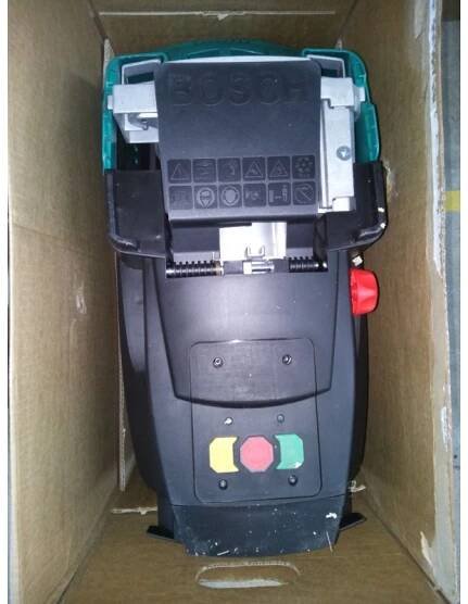 VÝPRODEJ BOSCH AXT 25 TC drtič větví 0600803300 PO SERVISE, POUŽITÉ, ODŘENÉ!!!