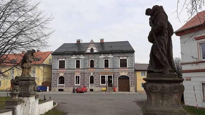 Obec Mariánské Radčice a její okolí.