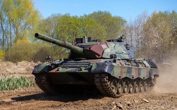 Galerie: Rheinmetall podle německého listu v Belgii koupil tanky Leopard 1 pro Kyjev - Galerie - Echo24.cz