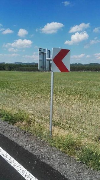 Svislé trvalé dopravní značení | VYZNAč, s.r.o.