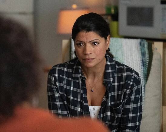 A Million Little Things - Any Way the Wind Blows - Z filmu - Andrea Navedo