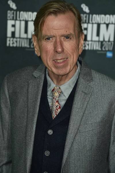 Herec Timothy Spall.