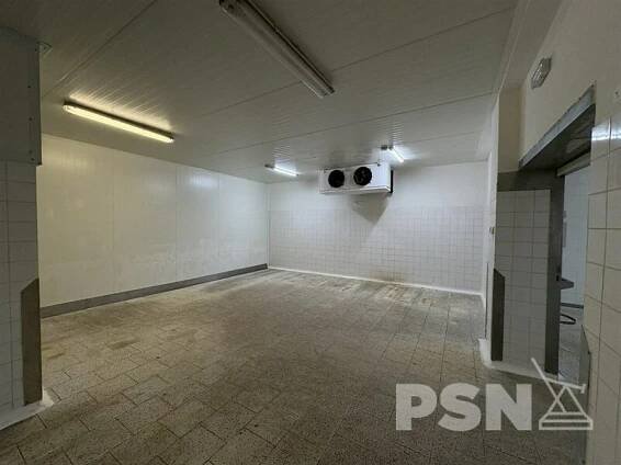 Výrobní hala - Komárovské nábřeží Brno - Pronájem výrobní haly, prostoru 949 m², U Vlečky, Brno - Komárov