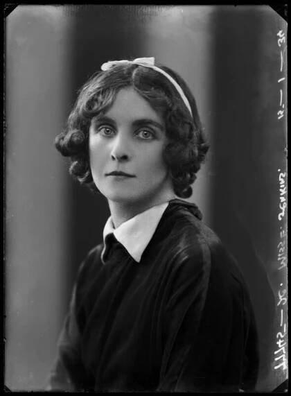 Elizabeth Jenkins (writer)