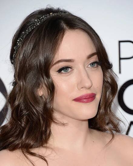 Kat Dennings Got New Bangs!