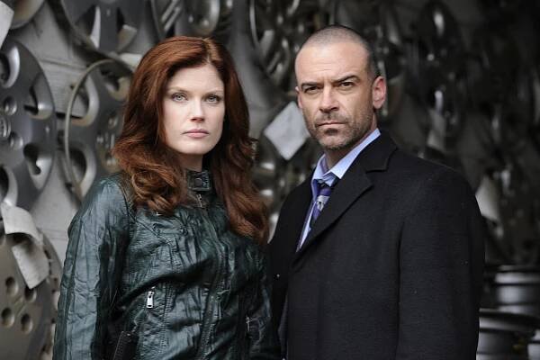 Amy Price-Francis, Alan Van Sprang - Kingová - Promo