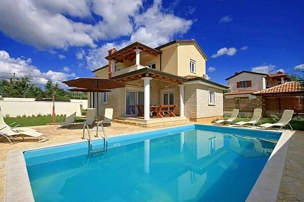 Villa Ana
